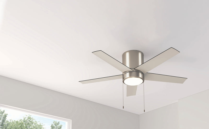 Harbor Breeze Quonta 52-In Brushed Nickel LED Indoor Flush Mount Ceiling Fan with Light (5-Blade)